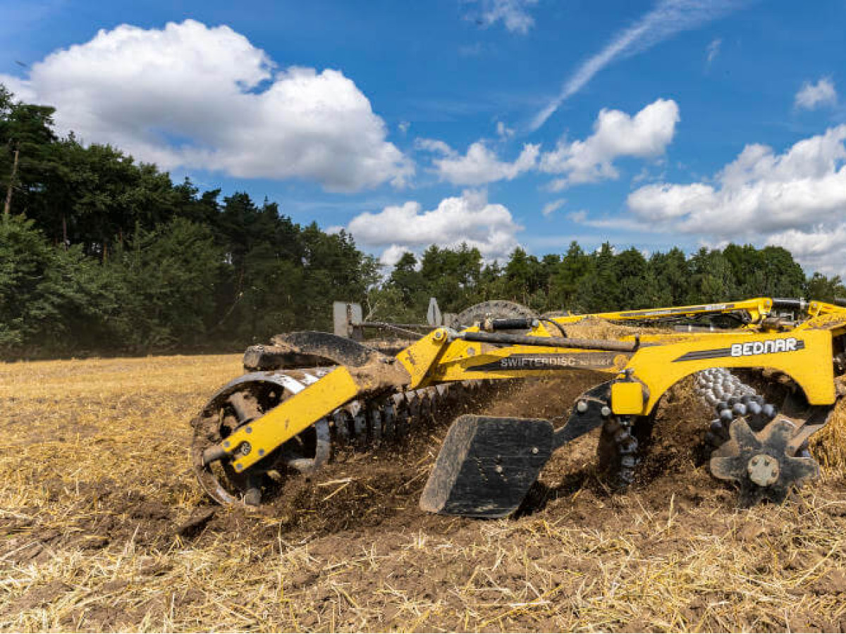 Как выбрать шины для трактора?